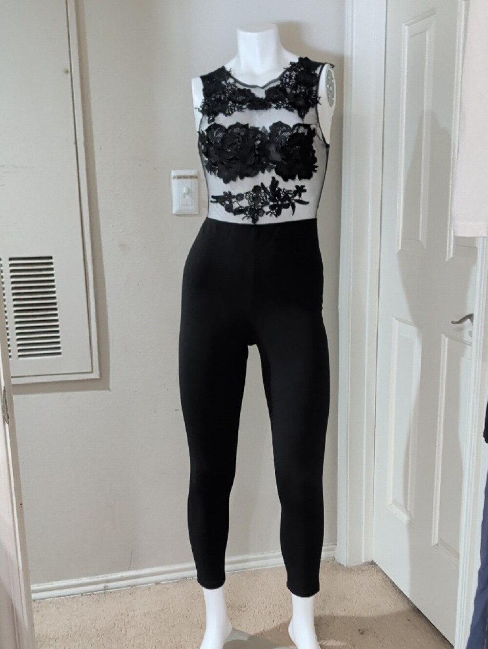 Iris Black Mesh Lace Appliqué Jumpsuit Women's Small